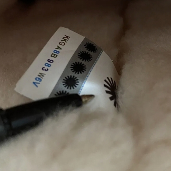 UGG Classic Short Sequin Boots - Picture 7 of 7